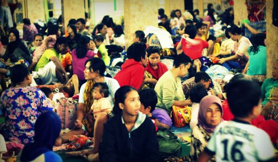Kondisi Pengungsian di Aula Masjid At Tahiriyyah Kampung Melayu